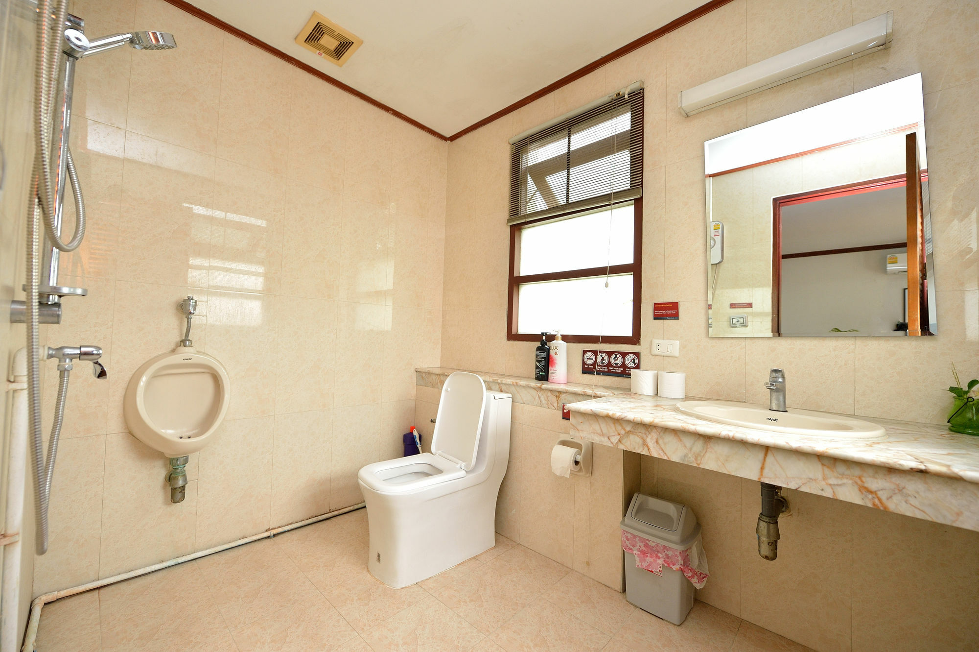 Lost And Found Bed And Breakfast Bangkok Exteriér fotografie